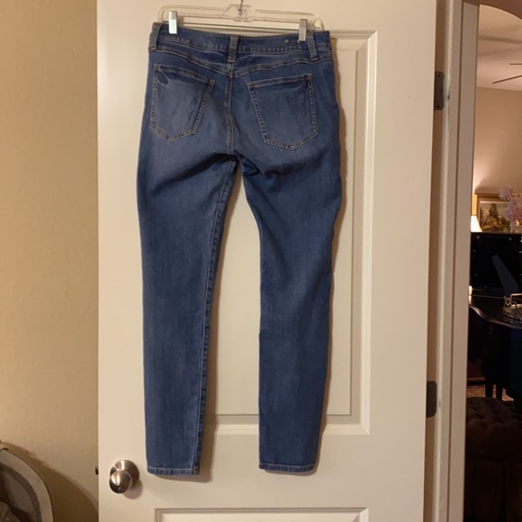 Cabi Skinny Jeans Size 6 - Picture 2 of 3